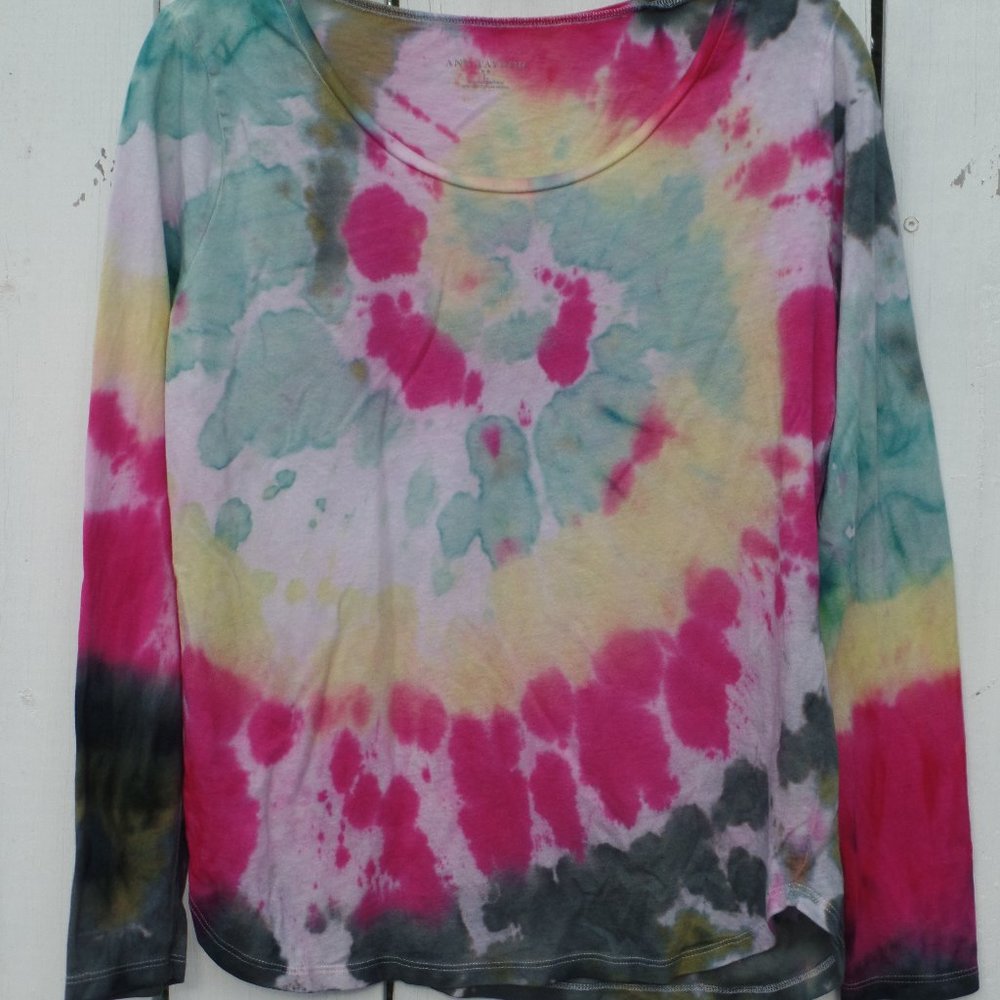 Ann Taylor Tie Dye Shirt Women's Large Long Sleeve - Picture 5 of 7